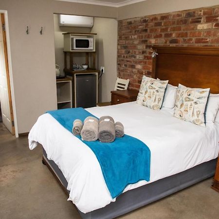 Opstal Guestfarm Hotel Потчефструм Екстериор снимка