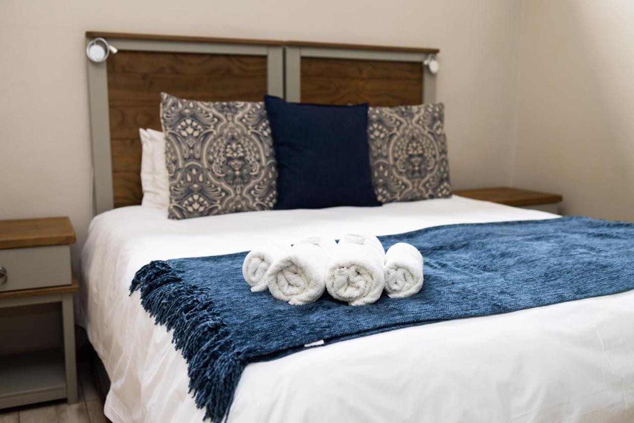 Opstal Guestfarm Hotel Потчефструм Екстериор снимка