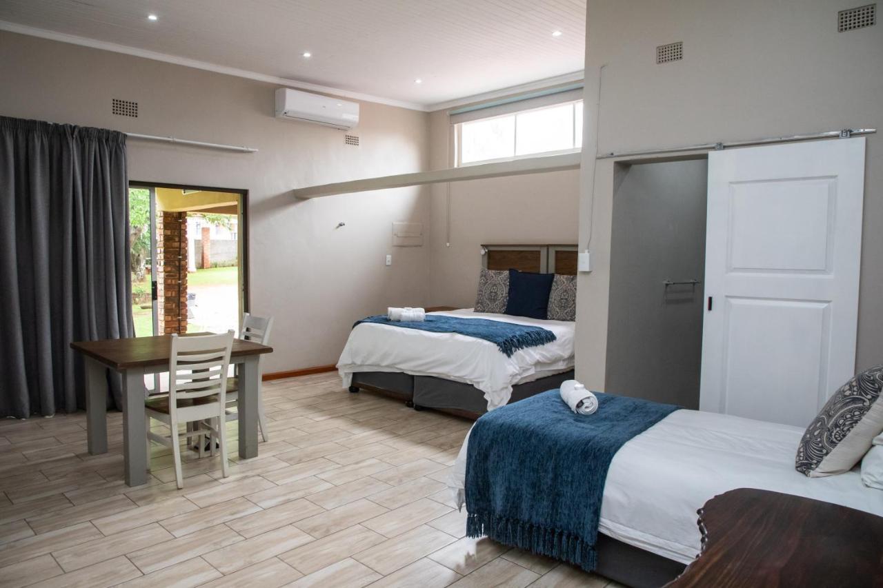 Opstal Guestfarm Hotel Потчефструм Екстериор снимка