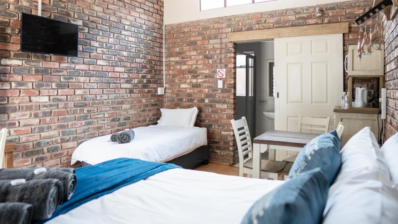 Opstal Guestfarm Hotel Потчефструм Екстериор снимка
